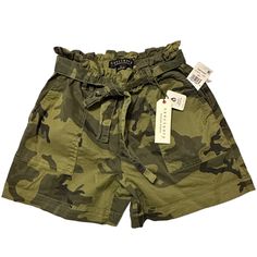 Nwt Sanctuary Womens Camouflage Belted High Rise High-Waist Shorts Bhfo 2444 Size 27 Measurements: Waist 12 1/2” Inseam 4 1/2” Length 15” Military Style Camouflage Cargo Shorts With Side Pockets, Pink Chinos, Cargo Shorts Women, Military Style Camouflage Cotton Cargo Shorts, Bright Pink Dresses, Military Camouflage Cargo Shorts For Outdoor, Olive Green Shorts, Military Cargo Cotton Shorts, Pink Dress Short