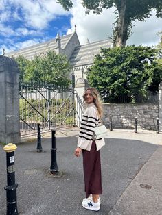 Brown Skirt Knit, Brown Midi Skirt Outfit Summer, New Balance Midi Skirt, Knitted Maxi Skirt Outfit, Satin Brown Skirt, Long Skirt Outfits For Autumn, Brown Silk Maxi Skirt Outfit, Satin Brown Skirt Outfit, New Balance And Skirt Outfit