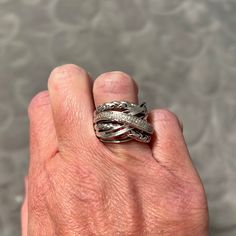 Very Neat Sterling Silver And Diamond Ring. I Love This Ring And Have Gotten Tons Of Compliments On It, But It No Longer Fits. Originally Purchased From Kohl’s. 7 Rings, Ring Size 7, Womens Jewelry Rings, Diamond Ring, Love This, Ring Size, Size 7, Women Jewelry, I Love