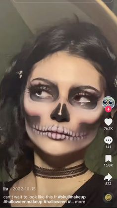 Alt Skull Makeup, Skull Makeup Black Women, Skeleton Makeup Rhinestones, Skull Makeup Glam, Rhinestone Skull Makeup, Skull Makeup Easy, Glam Skeleton Makeup, Glam Skull Makeup, Easy Skull Makeup