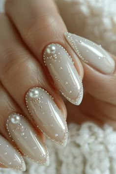 Pearls Nails Design, Glam Wedding Nails, Pearls On Nails, Wedding Nails Pearl, Pearl Wedding Nails, Pearl Nails Design, Pearl Nail Designs, Nails With Pearls, Bridal Manicure