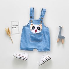 Active Wear Dresses, Toddler Overalls, Infant Boy, Jeans Claro, Trouser Outfits, Boy Models, Jean Overalls, Picture Day