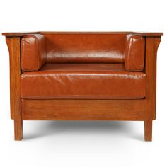 Arts and Crafts / Craftsman Cubic Slat Side Arm Chair - Russet Brown Leather (RB2) - Crafters and Weavers Chesterfield Living Room, Timeless Sofa, Brown Leather Chairs, Brown Armchair, Craftsman Furniture, Cherry Brown, Quarter Sawn White Oak, Arts And Crafts Furniture, Chestnut Leather