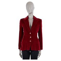 100% authentic Christian Dior blazer in soft burgundy velvet cotton (98%) and elastane (2%). The design features three front buttons, two front slit pockets a classic peak lapel and a pleated back. Lined in burgundy silk (94%) and lycra (2%). Has been worn and is in excellent condition. Measurements Model 9A21227A1319 Tag Size 38 Size S Shoulder Width 39cm (15.2in) Bust From 88cm (34.3in) Waist From 75cm (29.3in) Hips From 100cm (39in) Length 69cm (26.9in) Side Seam Length 43cm (16.8in) Sleeve L Fatale Aesthetic, Dior Blazer, Dior Clothing, Vintage Christian Dior, Burgundy Velvet, Peak Lapel, Velvet Blazer, Fashion Boutique, Fashion Store