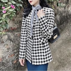 In Amazing And Clean Condition. Blogger Favorite (G-11) Zara Jackets, Blazer Buttons, Zara Black, Blazer Suit, Blazer Jacket, Suit Jacket, Jackets & Coats, Jackets For Women, Blogger