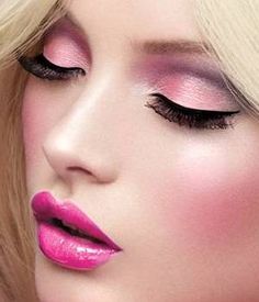 Barbie Pink Makeup Extreme Make-up, Rosa Make-up, Mac Make Up, Mac Makeup Looks, Makeup Mac, Barbie Makeup, Makeup Course, Doll Makeup, Acai Berry