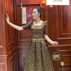 Net Short Frocks For Women, Model Dress Tenun, Dress Songket, Frocks For Women Party, Short Frocks For Women, Batik Sarimbit, Model Dress Batik, Frocks For Women, Khmer Clothes