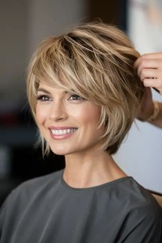 Hair For Women Over 50 Short, Shags For Fine Hair, Short Hair Styles For Older Women, Short Bob Cut With Bangs, Shag Haircut For Women, 2025 Hair Trends, Short Hair Chin Length, Short Hairstyle Women With Bangs, Flowbee Haircuts