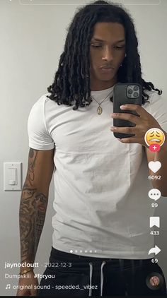 Men With Long Hair Aesthetic, Loc Styles For Men Long, Dreadlocks Men, Dread Hairstyles For Men, Long Dreads, Cute Dreads, Dreadlock Hairstyles For Men, Dark Skin Men, Dreadlock Styles