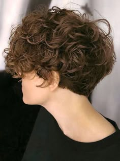 Pixie Cut Curly Hair, Curly Pixie Cut, Short Curly Hairstyles For Women, Short Curly Pixie, Curly Pixie Cuts, Short Curly Hairstyles, Curly Short