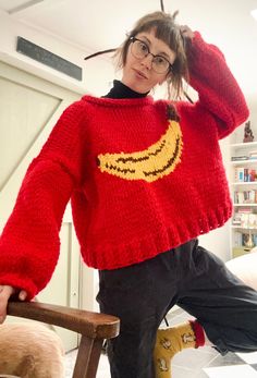 Beginner Knitting Projects Chunky Yarn, Babaa Jumper No 17, Colorful Fall Sweaters, Sweaters With Designs, Cool Sweater Outfits, Cool Knit Sweaters, Crochet Grid Sweater, Women Outfits 2024, Colorful Fall Fashion