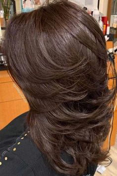 Thick Medium Hairstyles, Feathered Haircut, Feathered Hair Cut, Modern Shag, Layered Haircuts For Medium Hair, Medium Layered Hair, Haircuts For Medium Hair, Shag Haircut, Long Layered Hair