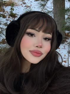 Cold Girl Makeup Brown Girl, Cold Winter Makeup Look, Winter Aesthetic Makeup, I’m Cold Makeup Aesthetic, Cold Girl Aesthetic Makeup, Im Cold Makeup Aesthetic, Russian Makeup Aesthetic, Cute Winter Makeup Looks