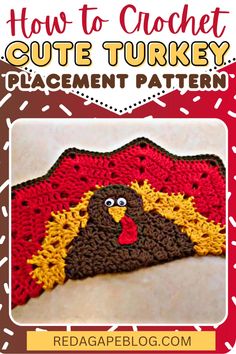 a crocheted turkey placemat with the words how to crochet cute turkey