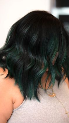 Pretty Hair Color, Short Hair Color, Hair Dye Colors, Hair Inspiration Color, Hair Color Dark, Hair Inspo Color