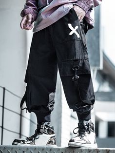 Black Cargo Pants Outfit, Pants Outfit Men, Cargo Pants Outfit, Guys Clothing Styles, Black Cargo Pants, Futuristic Fashion