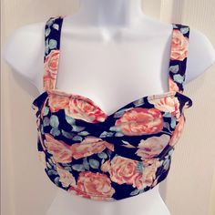 Nwot. Sexy Bralette Fitted Floral Print Crop Top For Party, Summer Floral Print Crop Top For Party, Fitted Floral Print Crop Top For Night Out, Spring Chic Crop Top With Underwire, Chic Spring Crop Top With Underwire, Chic Underwire Crop Top For Spring, Summer Underwire Crop Top For Night Out, Summer Underwire Crop Top With Built-in Bra, Floral Crop Tops