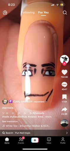 Worst Nails Ever, Roblox Nails, Funny Nails Ideas, Goofy Nails, Weird Nail Ideas, Funny Nail Art, Nail Fails