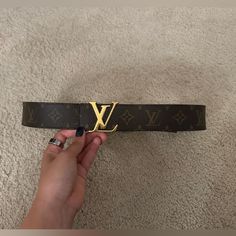 Authentic Lv Belt 40 Mm Size 80cm/32in Included Order Confirmation To Confirm Authenticity Worn Very Few Times - In Great Condition. The Only Flaw To The Belt Is That The Buckle Has Minor Scratches, See Last Photo For Reference. Other Than That, The Belt Is In Brand New Condition. Size Fits A 4/6 Pant Size - Monogram Brown Print This Particular Belt Is No Longer Sold Online. Louis Vuitton Belt Outfit Women, Louis Belt, Lui Viton, Lv Clothes, Belts Luxury, Fall Fashion Colors, Expensive Things, Lv Belt, Color Trends Fashion