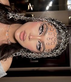 Gladiator Makeup, Make Up Bratz, Egypt Makeup, Dramatic Eyeshadow, Unconventional Makeup, Flawless Face Makeup, High Fashion Makeup, Alt Makeup, Makeup Face Charts