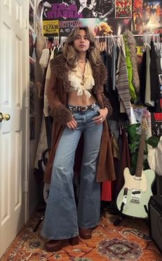 How To Dress Like The 70s Fashion, Almost Famous Inspired Outfits, 70s Winter Style, 70s Rockstar Outfit Women, 70s Flannel Outfit, Winter 70s Fashion, 70s Groupie Outfit, 70s Jacket Outfit, Y2k Modern Outfits