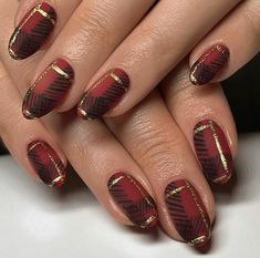 Red Nails For Christmas, Nail Art Photos, Checker Design, Nail Photos, Nail Polish Colors, Perfect Nails