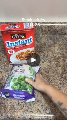 1M views · 14K reactions | Another week of simple meals…🍽️
-Everything is from ALDIs, besides buffalo sauce, sour cream, & Doritos. Chicken and beef will also be used for two... | By Summer Nelson | Facebook Aldi Meals, Doritos Chicken, Steak Stir Fry, Chicken And Beef, Aldi Recipes, Prep Meals, Simple Meals, Dinner Meal, Pan Meals