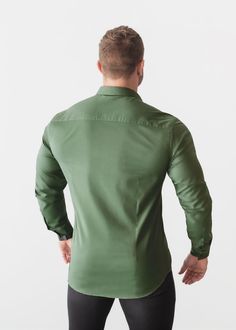 Our Olive Tapered Fit shirt helps show off your physique whilst still achieving a comfortable, muscle fit. The best shirts for a muscular build. Formals For Men, Narrow Waist, Wide Shoulders, Taper Design, Business Formal