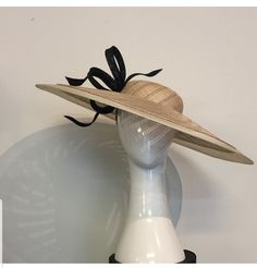 Dressy Hats, Sewing Hats, Hollywood Hair, Derby Fascinator, Europe Outfits, Unique Hats, Royal Outfits