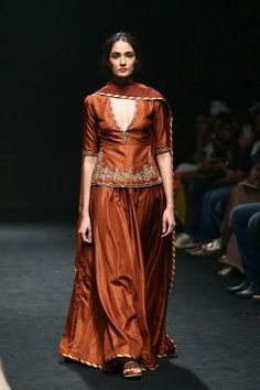 Indian Dress Up, Indian Dresses Traditional, Traditional Indian Outfits, Designer Party Wear Dresses, Lakme Fashion Week, Party Wear Indian Dresses, Fancy Dress Design