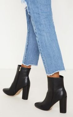 High Heel Ankle Boots Outfit, Black Boots Outfit Ankle, Heel Ankle Boots Outfit, Heeled Boots Outfit, Black Short Boots, Boots With Jeans, Jeans And A Nice Top, Black Heeled Ankle Boots, Ankle Boots With Jeans