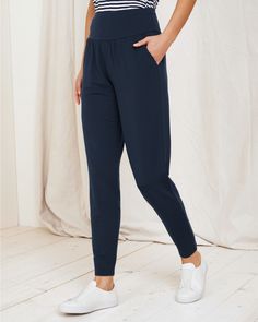 When you're flying to another continent or driving to visit friends, these travel pants unpack flattering style with perfect slouch. The wide waistband offers all-day comfort, and gathers at the waist provide camouflaging style. Indulgently soft, in moisture-wicking baby French terry.Exclusive. Wide elastic waist. Angled pockets. Tapered leg. Wide Waistband Pants, Outfit Ideas For Cold Weather, Best Travel Pants, Cruise Wardrobe, Travel Pants Women, Keds Style, Travel Clothes, Travel Pants, Cute Pants