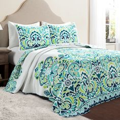 3-pc set includes: 1 Quilt, 2 Pillow Shams. Reversible. 100% Cotton. Lush Decor Blue Damask Reversible Full/Queen Quilt Cotton with (Fill) | 16T003749 Boho Style Bedding, King Quilt Sets, Reversible Bedding, Cotton Quilt Set, Bridgetown, Lush Decor, Green Quilt, King Size Quilt, Traditional Quilts