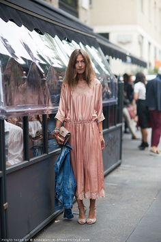 Street Style Stockholm, Elegante Casual, Dress For Summer, Women Street, Vestidos Vintage, Street Chic