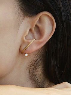 Free Returns ✓ Free Shipping✓. 1pc Faux Pearl Decor Ear Cuff- Stud Earrings at SHEIN. Affordable Minimalist Drop Earrings, Luxury Minimalist Earrings For Everyday Elegance, Luxury Minimalist Gold Earrings, Luxury Minimalist Jewelry With Unique Design, Luxury Gold Minimalist Piercings, Luxury Minimalist Statement Jewelry, Silver Earrings Cuffs, Luxury Minimalist Earrings With Plating, Minimalistic Jewelry Earings