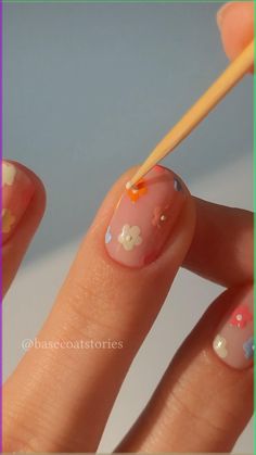 easy nail art for beginners 🌼💕🐣 

using a bobby pin and toothpick! 

created for ​@flaconi using regular nail polish 💕

inspired by  @phoebesummernails the queen of floral designs ​⁠ 🫶🏻

flower ring ​⁠ @shopgirlscrew 🌼

ad • paid to create • no obligation to post • gifted products

#nails #nailart #springnails #nailinspo #nailhack #nailarthack #floralnails #flowernails #easynails #easynailart #diynails #nailpolish #naildesign #shortnails #nailtutorial #nailarttutorial #beginnernails beginner easy nail art for spring flowers nail art hack tutorial nail polish short nails diy at home Trick cute Easter spring nail inspo tutorial nagellack Nailart Tutorial, Pastel Nail Art, Pink Nail Art Designs, Kutek Disney, Simple Spring Nails, Easter Nail Designs, Cute Simple Nails, Nail Art For Beginners, Nagel Tips