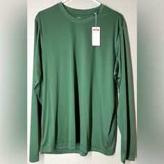 Men Outdoors Long Sleeves Brand New Size Large Colors Green Casual Long Sleeve Sports Shirt, Green Casual Shirt With Moisture-wicking, Casual Long Sleeve Moisture-wicking Shirt, Green Casual Moisture-wicking Shirt, Green Long Sleeve Pre-shrunk T-shirt, Casual Green Moisture-wicking Shirt, Mens Long Sleeve Green Shirt, Cheap Green 3/4 Sleeve T-shirt, Green Long Sleeve T-shirt With Logo Print