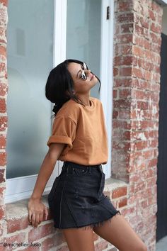 indie fashion #FashionTips Casual Summer Outfits For Women, Rock Outfit, Cool Summer Outfits, Skirt Denim, Skirt Maxi, Mode Casual, Modest Clothing, Instagram Outfits