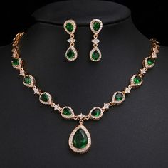 Brand Name:EmmayaMetals Type:CopperGender:WomenMaterial:Cubic ZirconiaStyle:TrendyIncluded Additional Item Description:1 Pair Earring + 1 Piece NecklaceJewelry Sets Type:Bridal Jewelry SetsFine or Fashion:FashionItem Type:Jewelry SetsOccasion:WeddingShape\pattern:GEOMETRIC Emerald Green Jewelry, Emerald Green Necklace, Bride Jewelry Set, Wedding Necklace Set, Wedding Bride Jewelry, Crystal Jewelry Sets, Luxury Earrings, Earrings And Necklace, Women's Jewelry Sets