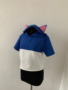 Luz Noceda cosplay hoodie is available for custom commission! It is a fully handmade, professionally tailored hoodie made of high-quality materials with love, care and attention to every detail. 🎥 Source - The Owl House This hoodie can be made for custom order any size that you wish! ‼️ Please notice that making of costumes takes time - approx. 3-8 weeks. ‼️ ⏱ Rush orders also available for a specific price. ~ Measurements 📐Everything is made for individual body measurements. We send the list Luz Cosplay, The Owl House Cosplay, Owl House Cosplay, Hunter Noceda, Easy Cosplay, Cosplay Inspo, Pretty Prom Dresses, Cute Costumes, The Owl House