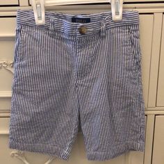 Adorable Deer Sucker Shorts, Never Worn Blue Seersucker Summer Bottoms, Striped Seersucker Bottoms With Pockets, White Seersucker Summer Bottoms, Casual White Seersucker Shorts, Blue Seersucker Bottoms For Spring, Blue Seersucker Casual Shorts, Casual Blue Seersucker Bottoms, White Seersucker Bottoms For Spring, Preppy Blue Cotton Shorts