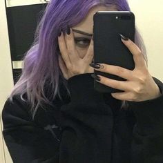 Purple Hair Girl Aesthetic, Girl With Purple Hair, Dark Purple Hair, The Maze Runner, Pretty Hair Color, Purple Girls, Grunge Girl, Maze Runner, Grunge Aesthetic