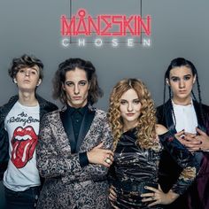 the band manieskin chosen is posing for a photo in front of a neon sign