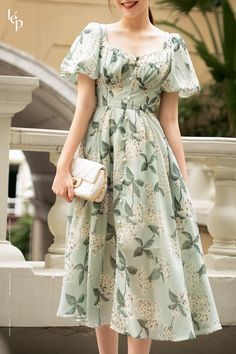 Hanymoon Dresses, Dress Design For Women, Silk Dress Design, Raw Silk Dress, Trendy Dress Outfits, Beautiful Dress Designs, Korean Fashion Dress, Dreamy Dress, Simple Trendy Outfits