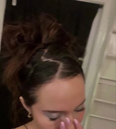 Zig Zag hair, Zig zag up do, hair in bun, Brown hair in bun, Straight hair in bun, y2k hair styles, 90s hair styles, 2000s hair styles, edgy hairstyles, Zig zag bun hair style, easy hairstyles, back to school hair styles, cool hairstyles, Hair style inspo, hair style ideas, Rachel Gentile 2000s Hair Updo, Curly Hair Zig Zag Part, Zig Zag Slick Back, Recruitment Hairstyles, Zig Zag Bun Y2k, Zig Zag Claw Clip Hairstyle, Y2k Zig Zag Spikey Buns, Zig Zag Part Hairstyles, 90s Zig Zag Part