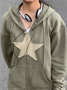 "" Pentagram Pattern Zipper Hoodie" Vintage Star Patch Baggy Zip Up Hoodie - AnotherChill" Baggy Zip Up Hoodie, Green Hoodie Outfit, Star Outfit, Star Hoodie, Harajuku Punk, Cut Hoodie, Baggy Hoodie, Street Punk, Plain Hoodies