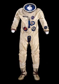 an astronaut's space suit is shown on display