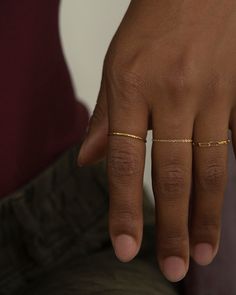 Modern and timeless Shinny Bar Link Chain Eternity Band RingPerfect as a stacking ring or by itself. Gold filled, Sterling silver or 14k Gold Ss Ring, Band Inspiration, Chain Ring Gold, Rings Dainty, Ring Stacks, Dainty Gold Rings, Freshwater Pearl Ring, Ring Inspo, Everyday Ring