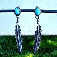 ** RUSH SHIPPING IS AVAILABLE! GET YOUR ITEMS IN TIME FOR CHRISTMAS! ** Lightweight Sterling silver turquoise feather dangle earrings.  These beautiful long earrings each feature 2" long detailed silver feather dangles and a beautiful robins egg blue turquoise stone.  They are also stamped sterling.  These are post earrings and they wear very comfortably. The feathers on these lovely earrings are very detailed and each one moves independently as you move, making them a very interesting statement Light Weight Jewelry, Turquoise Earrings Dangle, Feather Jewelry, Silver Feather, Robins Egg, Robins Egg Blue, Lovely Earrings, Cartilage Earrings, Feather Earrings