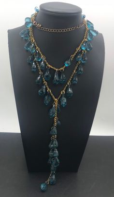 Vintage Teal Aqua Blue Lucite Tassel Necklace Very nice colorful necklace in very good vintage condition.  The necklace measures 23 inches long & tassel hangs down another 7 inches A very nice-looking necklace and a great addition to any outfit or jewelry collection. #vintage #necklace #aqua #blue #teal  d4 Teal Necklace, Elegant Choker, Desert Hot Springs, Vintage Rhinestone Jewelry, Long Tassel Necklace, Colorful Necklace, Mid Century Jewelry, Bleu Turquoise, Vintage Lucite